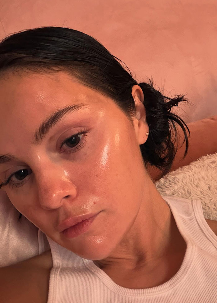 Selena Gomez Caught Leaving Clinic After Denying Plastic Surgery, Triggers Heated Reactions