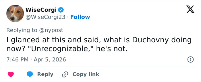 &rsquo;90s TV Star Looks Unrecognizable As He Steps Out In A Skirt And A Blond Wig During Shooting