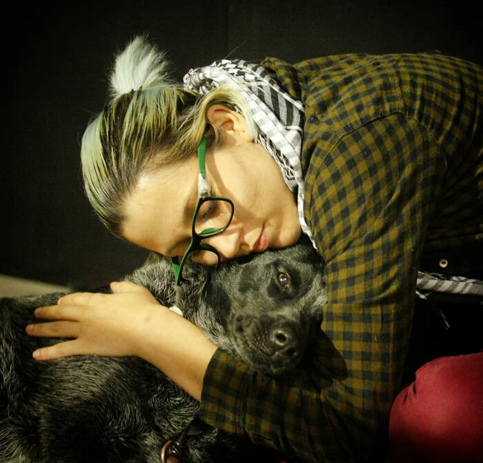 Netizens Brutally Pile On Woman For Fleeing The US To Escape Her Student Loan Payments