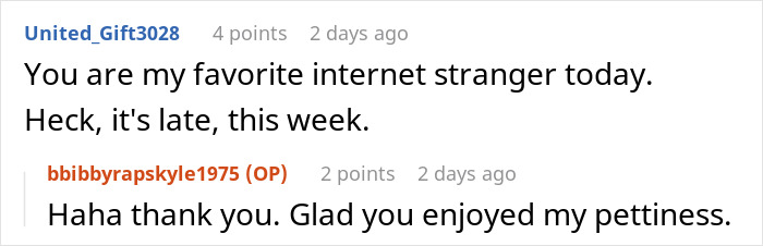 Lazy Man Throws Dog’s Chew Bones Onto Neighbor’s Lawn, Gets A Yard Full Of Them After Petty Revenge Lazy Man Throws Dog’s Chew Bones Onto Neighbor’s Lawn, Gets A Yard Full Of Them After Petty Revenge
