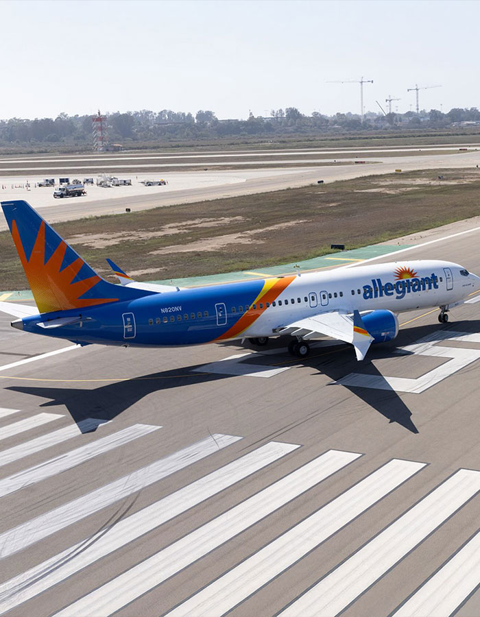 “I Hope You Sue”: Couple Sparks Debate After Airline Kicks Them Off Flight Due To Their “Sick” Crying Baby