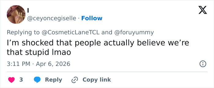 “This Is Actually Genius”: How To Fake A Facelift Like Anne Hathaway Did At The Oscars