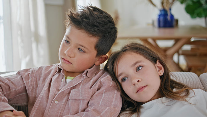 Widower Repaints Stepchildren&rsquo;s Rooms After They Move Out, Family Accuses Him Of &ldquo;Erasing&rdquo; Them