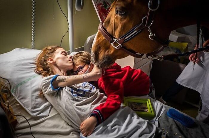 Here Are 33 Of The Most Interesting Images Selected By This Instagram Page (New Pics) Here Are 33 Of The Most Interesting Images Selected By This Instagram Page (New Pics)