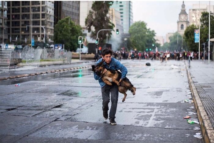 Here Are 33 Of The Most Interesting Images Selected By This Instagram Page (New Pics) Here Are 33 Of The Most Interesting Images Selected By This Instagram Page (New Pics)