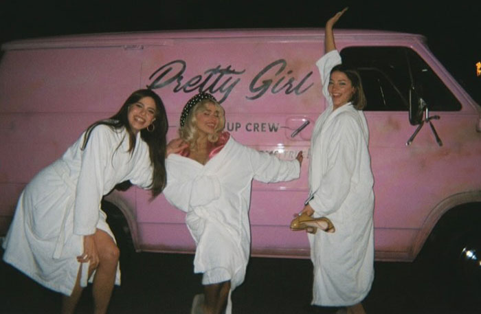 “TEMU Sydney Sweeney”: Fans Brutally Roast Sabrina Carpenter’s New Raunchy Music Video