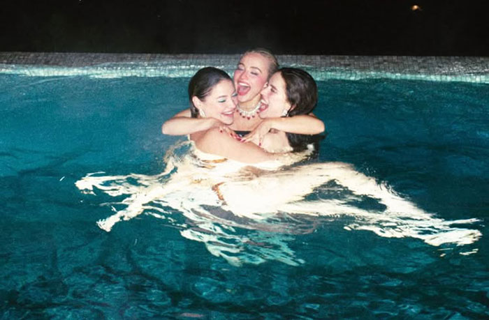 “TEMU Sydney Sweeney”: Fans Brutally Roast Sabrina Carpenter’s New Raunchy Music Video