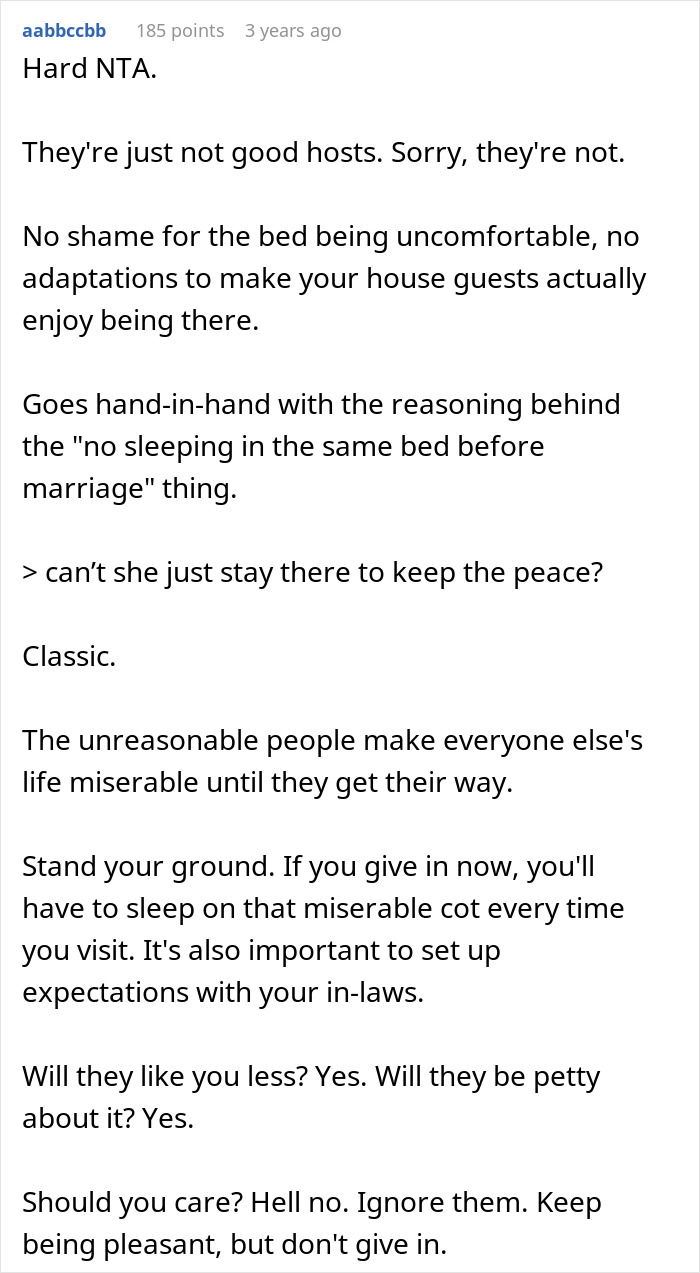 BF&rsquo;s Parents Refuse To Let 25YO Couple Share A Room, Livid When Woman Books Hotel Instead