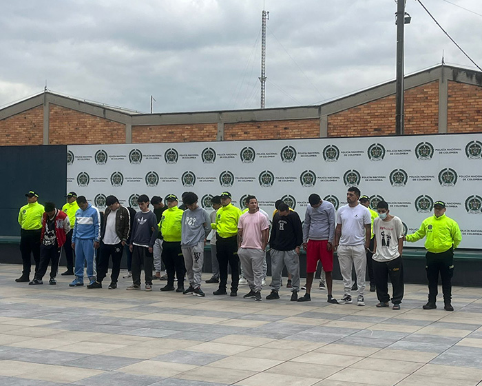 &ldquo;The Swiftie Mafia&rdquo;: Criminal Boss Sparks Hilarious Reactions After People Zoom In On His Arrest Pictures