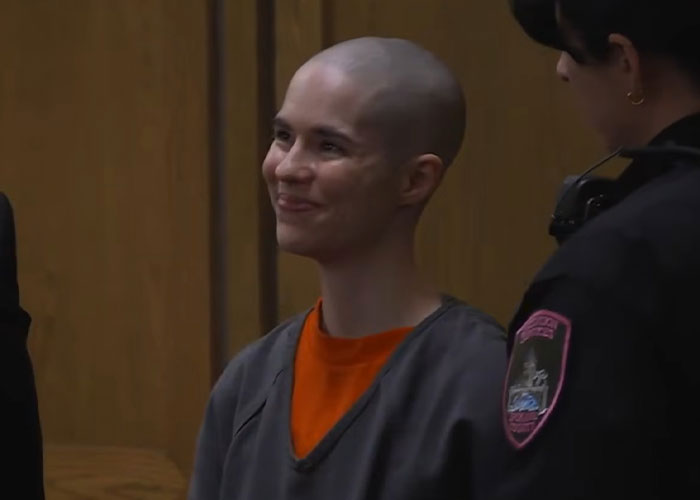 Daughter&rsquo;s Journal Detailed Dark Thoughts About Her Dad, Then She Smiled In Court With A Shocking Statement