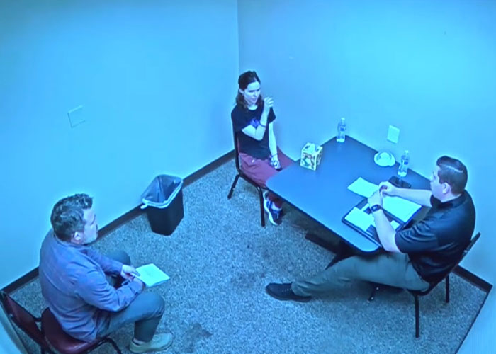 Daughter&rsquo;s Journal Detailed Dark Thoughts About Her Dad, Then She Smiled In Court With A Shocking Statement