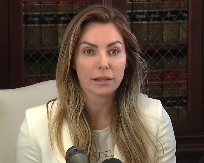 Hugh Hefner&rsquo;s Ex-Girlfriends Finally Reveal What Really Happened Behind Closed Doors