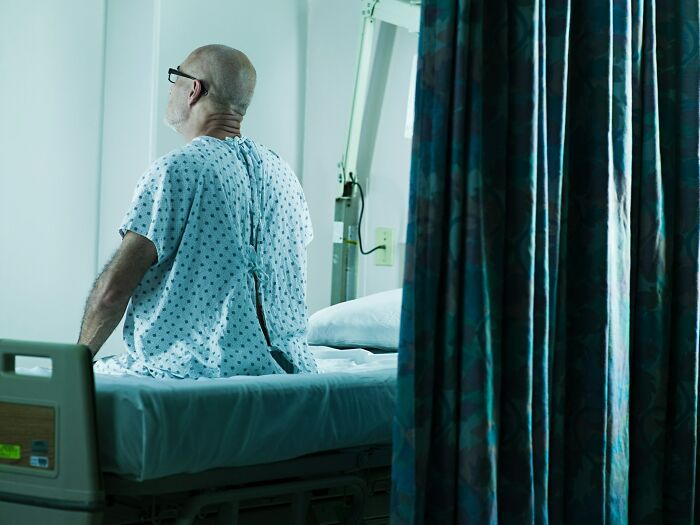 “They Are Not Gentle”: If You Dislike Hospitals, These 73 Hidden Truths May Scare You Even More “They Are Not Gentle”: If You Dislike Hospitals, These 73 Hidden Truths May Scare You Even More