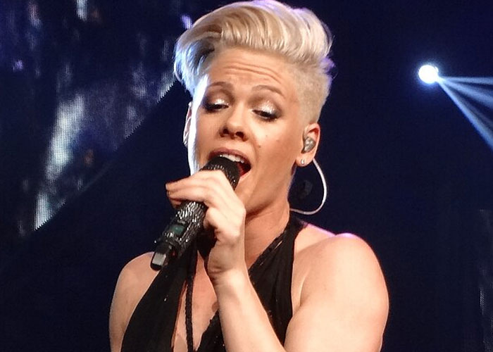 43 Beloved Celebrities That Are Not That Nice In Real Life, According To People Who Met Them 43 Beloved Celebrities That Are Not That Nice In Real Life, According To People Who Met Them