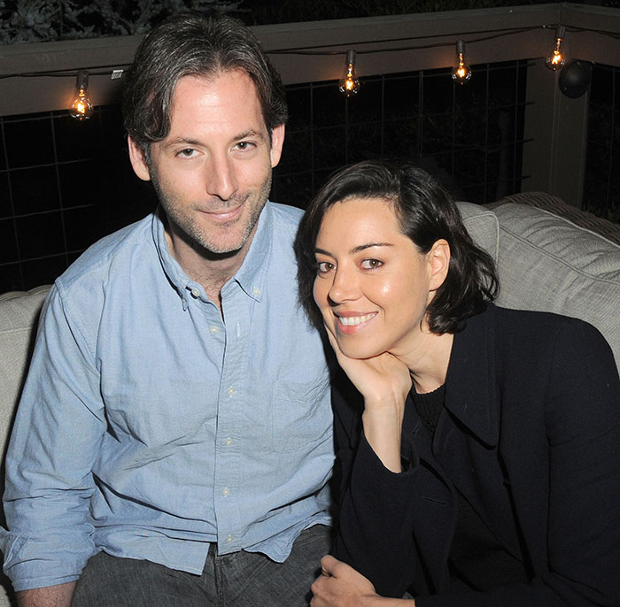 Aubrey Plaza Divides Fans After Revealing Pregnancy With New Partner Just One Year After Husband’s Passing Aubrey Plaza Divides Fans After Revealing Pregnancy With New Partner Just One Year After Husband’s Passing