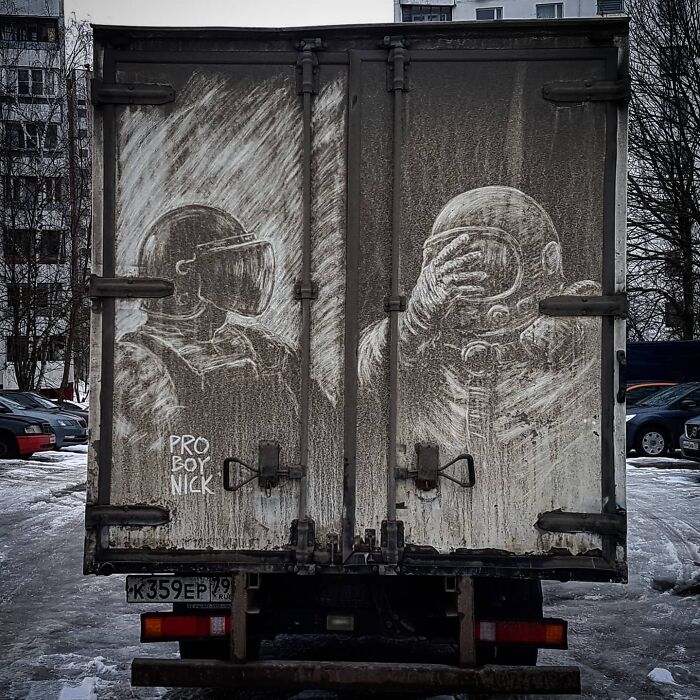 Owners Of Dirty Trucks Find Amazing Drawings On Their Vehicles Left By This Artist (40 New Pics)
