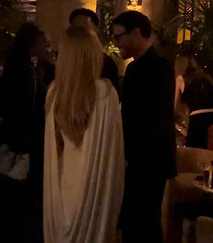 “Girl Can’t Win”: Sydney Sweeney Infuriates Swifties With Simple Move At ‘Euphoria’ Premiere