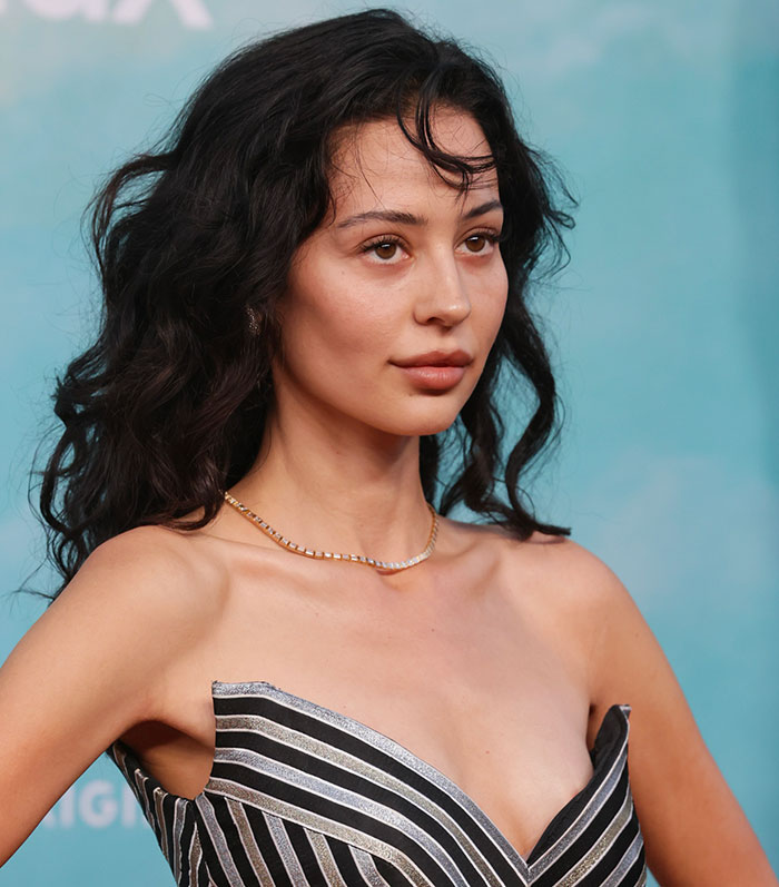 &ldquo;What In The &lsquo;Wicked Cast&rsquo; Is Going On?&rdquo;: Alexa Demie Sparks Concern Over Appearance At &lsquo;Euphoria&rsquo; Premiere