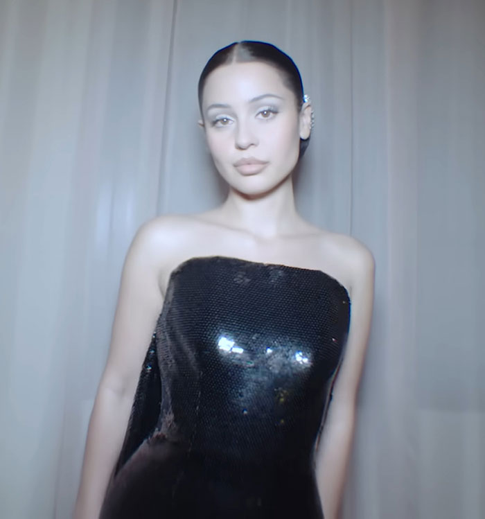 &ldquo;What In The &lsquo;Wicked Cast&rsquo; Is Going On?&rdquo;: Alexa Demie Sparks Concern Over Appearance At &lsquo;Euphoria&rsquo; Premiere