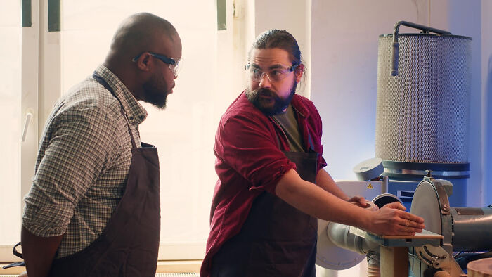 34 Stories Of Near-Misses That Could&rsquo;ve Changed Everything, Shared By Folks Online