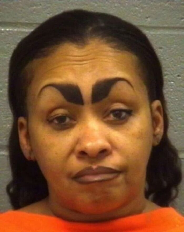 49 Crazy Eyebrows Seeming To Live Their Own Lives On Someone’s Face 49 Crazy Eyebrows Seeming To Live Their Own Lives On Someone’s Face
