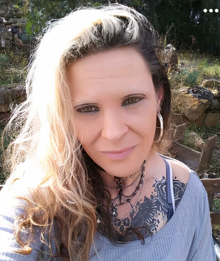 49 Crazy Eyebrows Seeming To Live Their Own Lives On Someone’s Face 49 Crazy Eyebrows Seeming To Live Their Own Lives On Someone’s Face