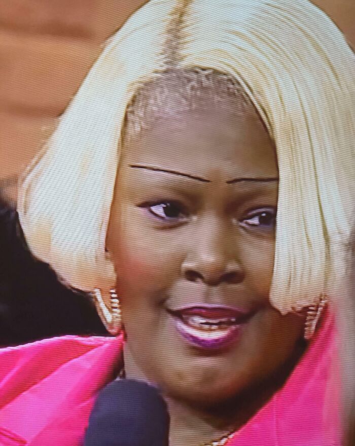 49 Crazy Eyebrows Seeming To Live Their Own Lives On Someone’s Face 49 Crazy Eyebrows Seeming To Live Their Own Lives On Someone’s Face