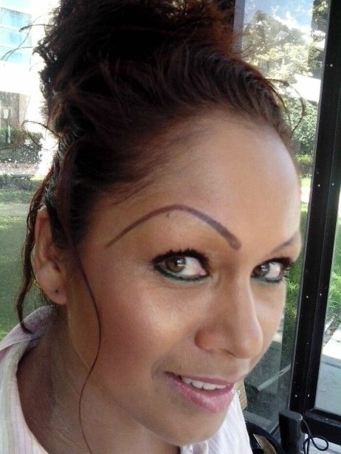 49 Crazy Eyebrows Seeming To Live Their Own Lives On Someone’s Face 49 Crazy Eyebrows Seeming To Live Their Own Lives On Someone’s Face