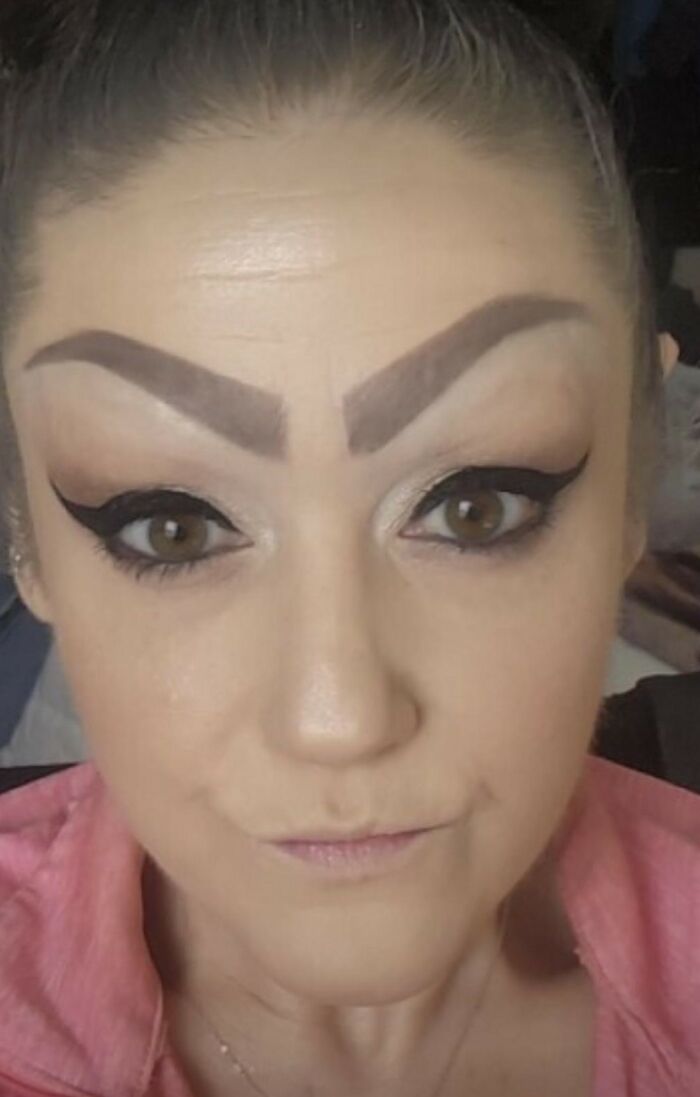 49 Crazy Eyebrows Seeming To Live Their Own Lives On Someone’s Face 49 Crazy Eyebrows Seeming To Live Their Own Lives On Someone’s Face