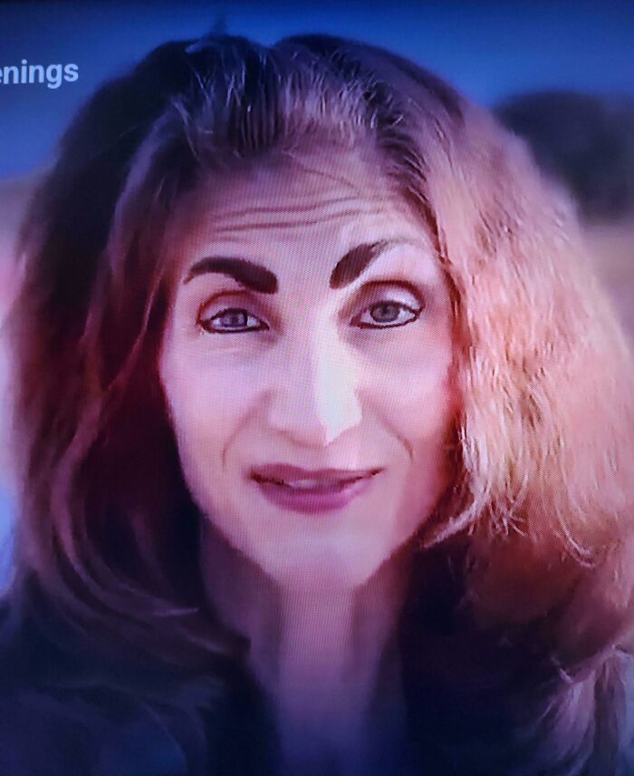 49 Crazy Eyebrows Seeming To Live Their Own Lives On Someone’s Face 49 Crazy Eyebrows Seeming To Live Their Own Lives On Someone’s Face