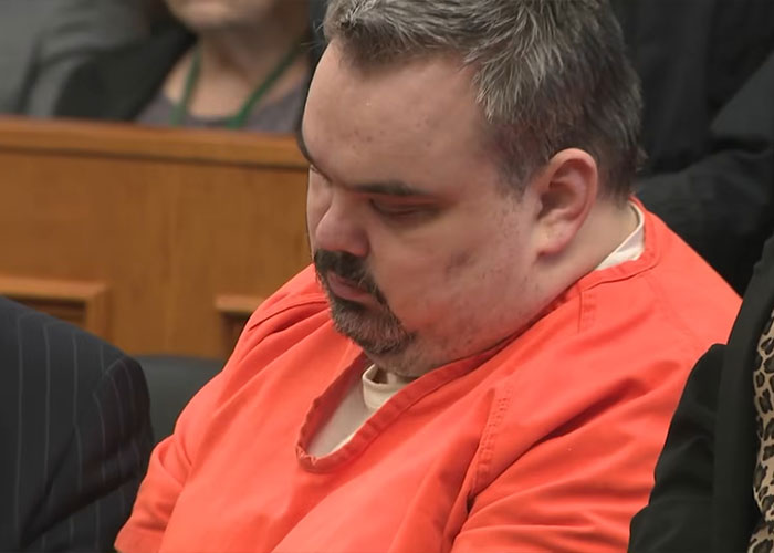 Dad Learns His Fate After 5-Year-Old Is Found Lifeless In ‘House Of Horrors’ Dad Learns His Fate After 5-Year-Old Is Found Lifeless In ‘House Of Horrors’