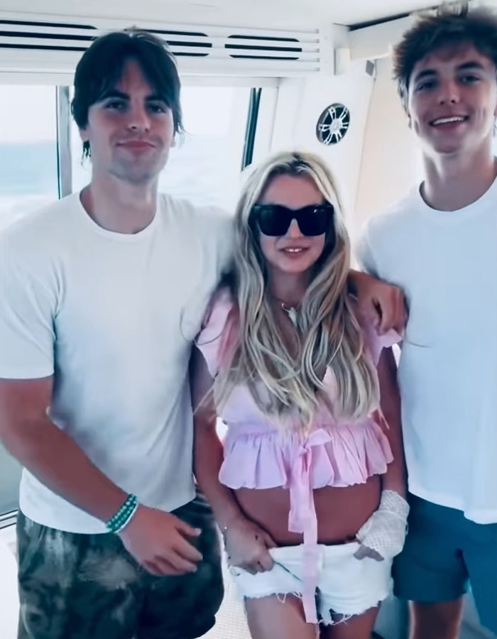 “A Real Character”: Britney Spears&rsquo; Former Neighbor Reveals What It Was Like Living Next To Her