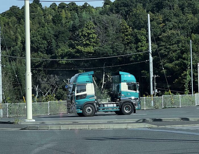 73 Unedited Photos That Might Mess With Your Already Tired Brain (New Pics) 73 Unedited Photos That Might Mess With Your Already Tired Brain (New Pics)