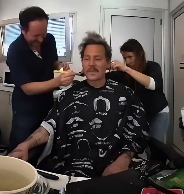 Sir Ian McKellen Sparks Controversy With Recent Comments About Johnny Depp