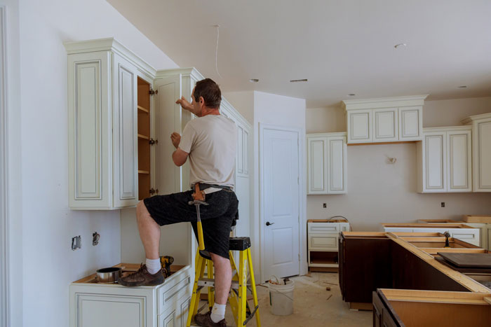 Man Sick Of Hearing Cabinets Slam For 5 Years, Wife Livid When He Superglues Rubber On Them