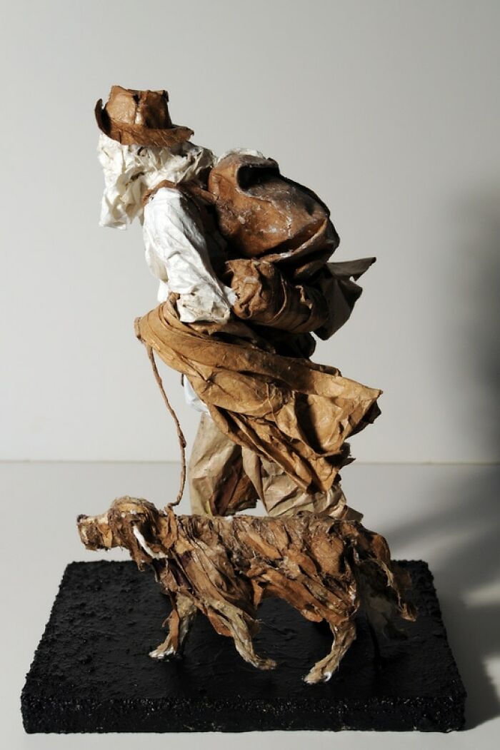 30 Times Paper Was Turned Into Lifelike Sculptures By This Artist