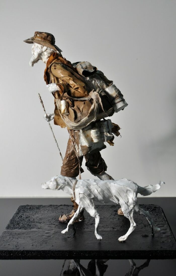 30 Times Paper Was Turned Into Lifelike Sculptures By This Artist