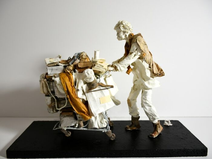 30 Times Paper Was Turned Into Lifelike Sculptures By This Artist