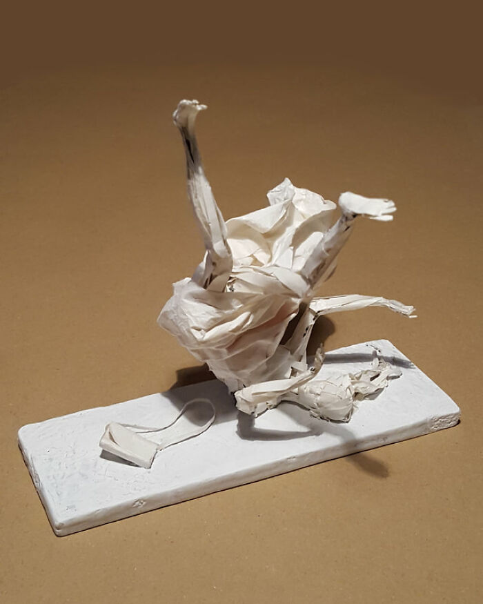 30 Times Paper Was Turned Into Lifelike Sculptures By This Artist