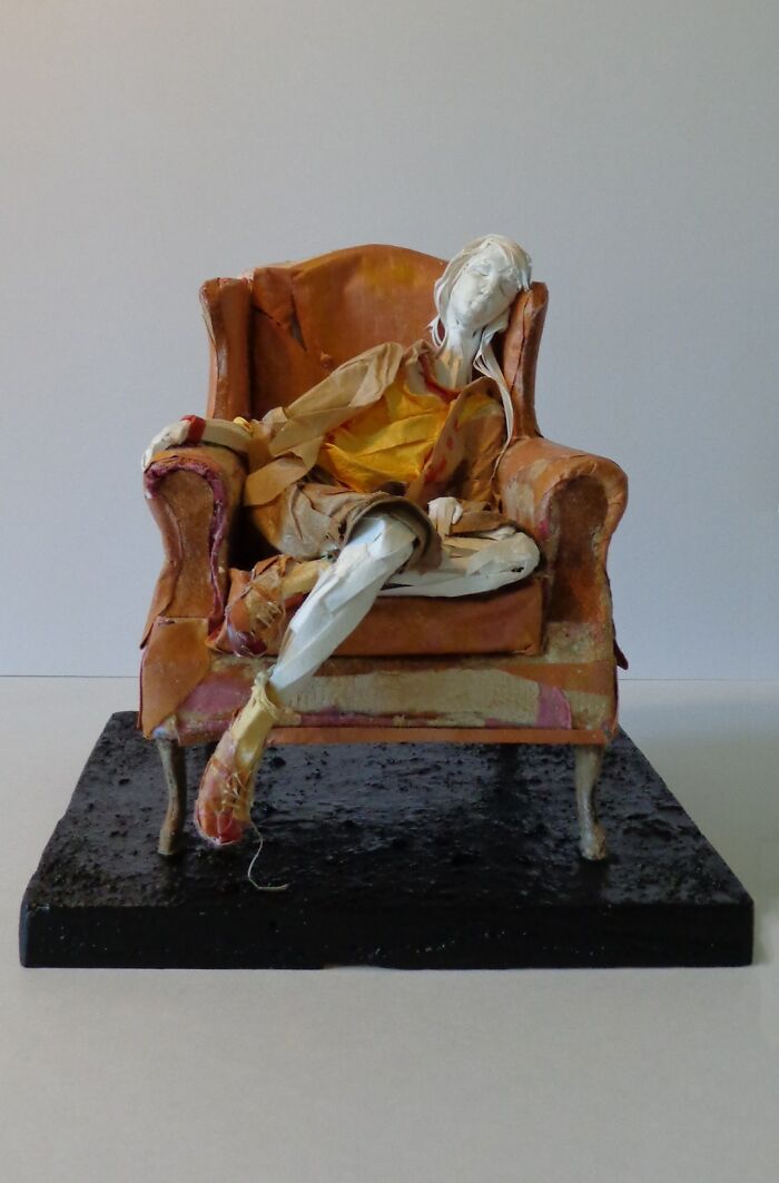 30 Times Paper Was Turned Into Lifelike Sculptures By This Artist