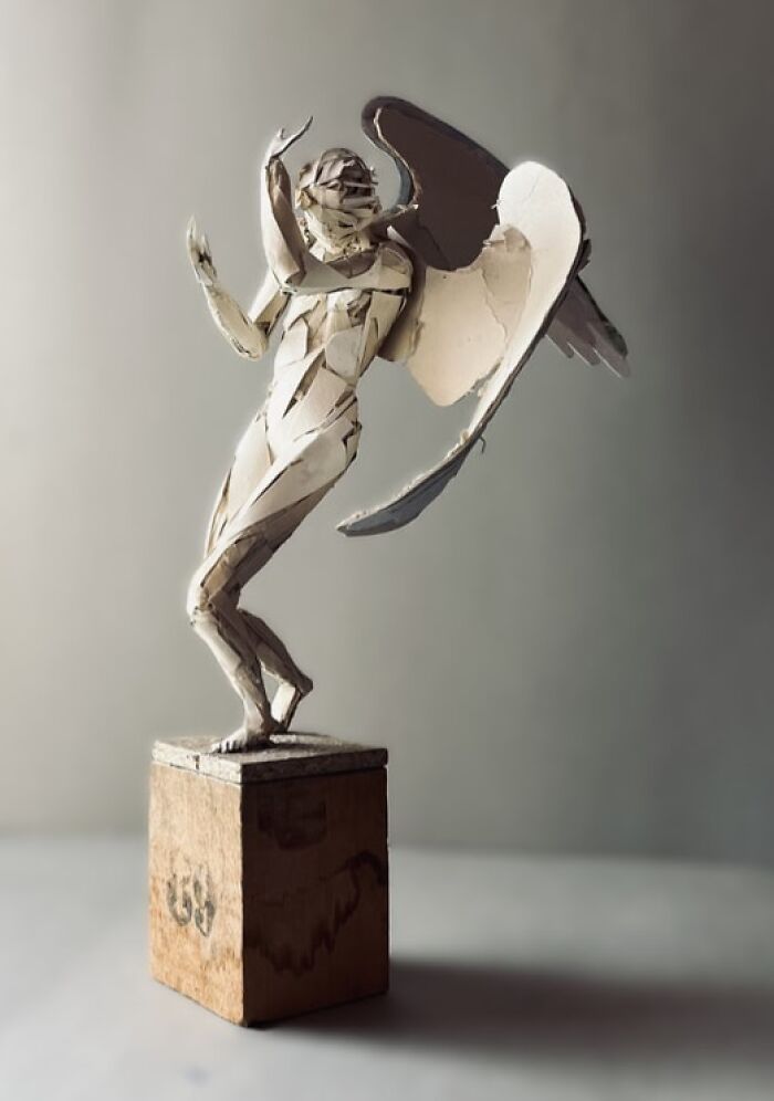 30 Times Paper Was Turned Into Lifelike Sculptures By This Artist