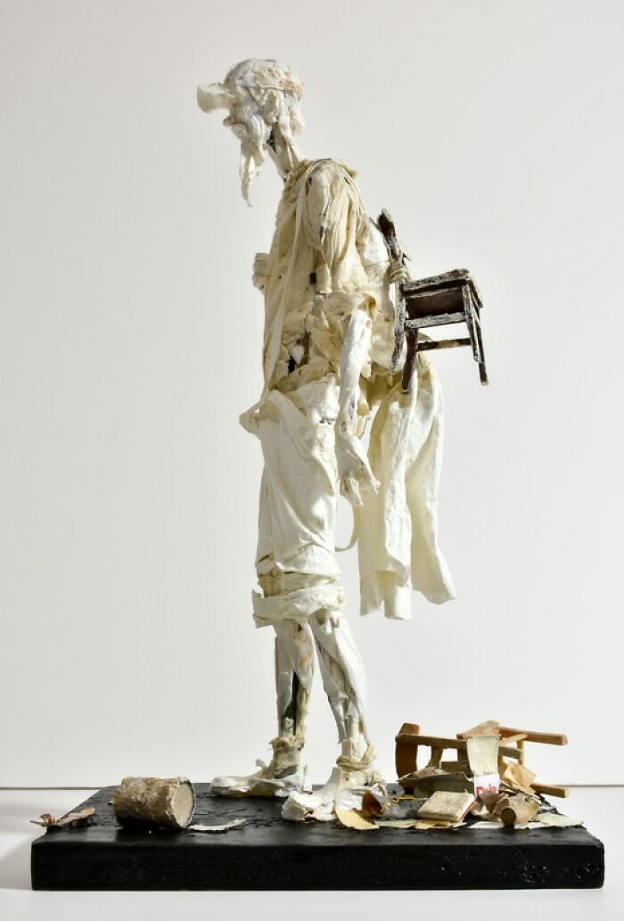 30 Times Paper Was Turned Into Lifelike Sculptures By This Artist