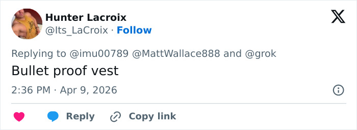 Video Of JD Vance And His Wife Getting Off Plane Goes Viral After Viewers Spot Odd Details