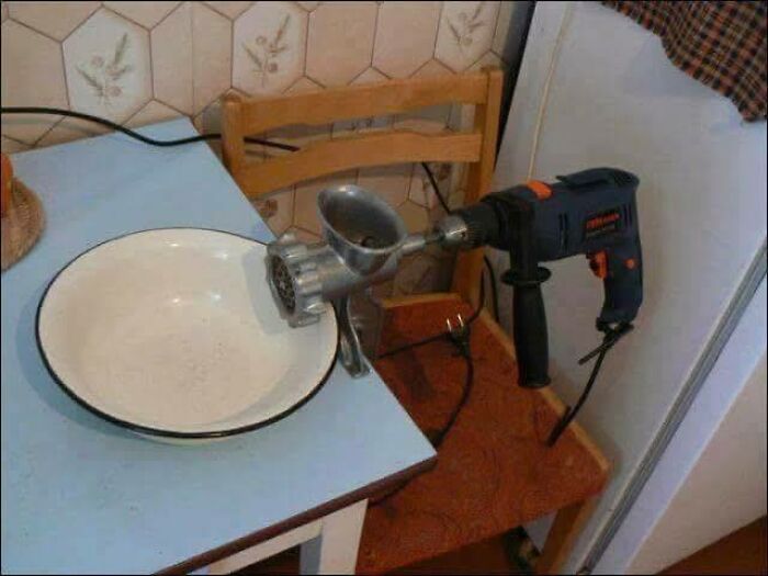 79 Hilariously Relatable Eastern European Memes That Feel Like Growing Up All Over Again (New Pics)