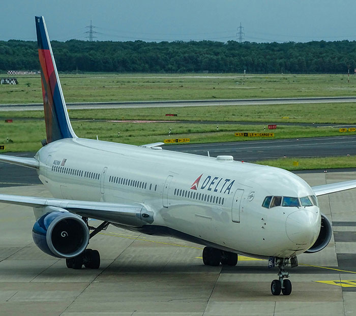 Natasha Lyonne Breaks Silence After Being Escorted Off Flight In Bizarre Scene