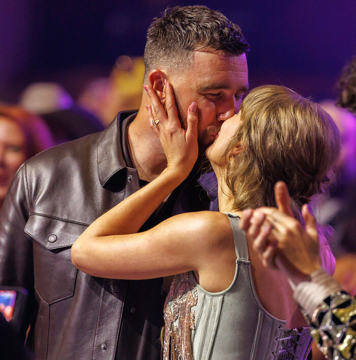 Taylor Swift’s Wedding Details Leaked, Including Date And Location: “Doesn’t Make Sense”