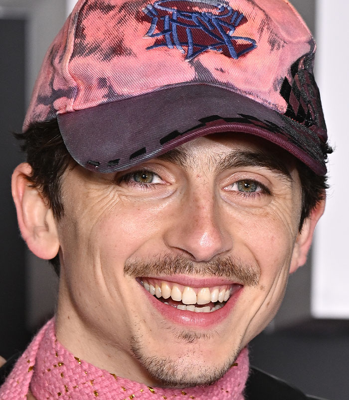 50+ Photos Of Celebrities&rsquo; Skins Up Close That Show They&rsquo;re Human Just Like Us