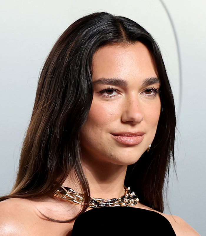 50+ Photos Of Celebrities&rsquo; Skins Up Close That Show They&rsquo;re Human Just Like Us