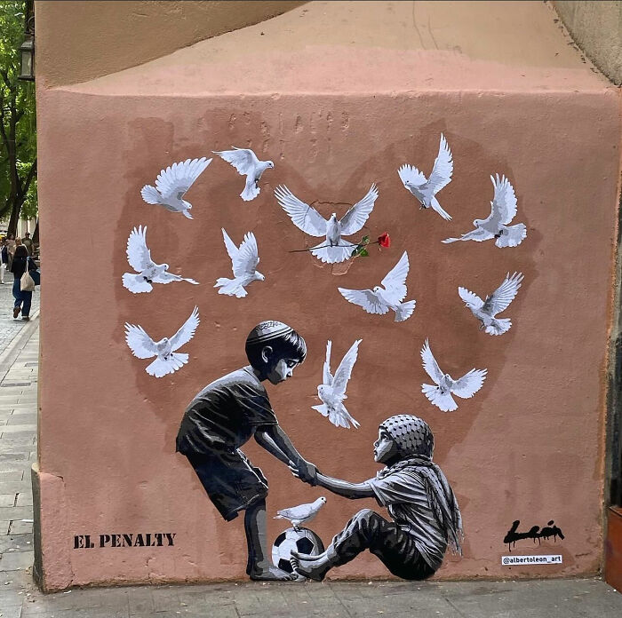 50 Street Art Creations Shared By This Page That Prove Cities Can Be Giant Open Air Galleries