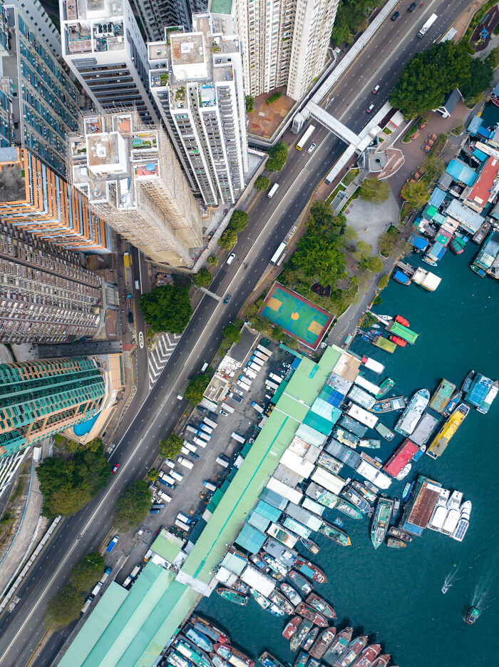 &lsquo;Shooting Hoops&rsquo;:This Photographer Captured All 2,549 Hong Kong Basketball Courts (30 Pics)